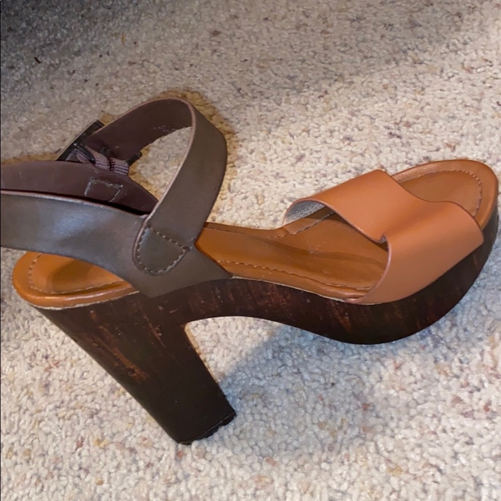 Heels - Picture 2 of 2